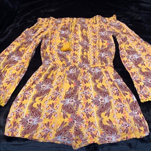 Romper - Picture 2 of 5